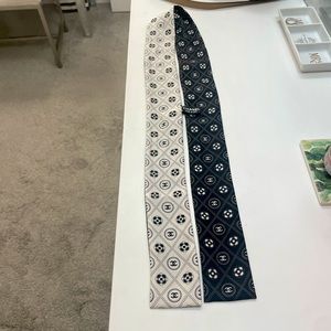 Chanel Twilly - black and white